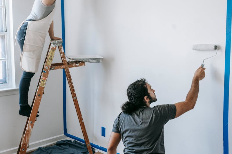 Ultimate Guide: How to Hire the Perfect Painter (#1 Guide)